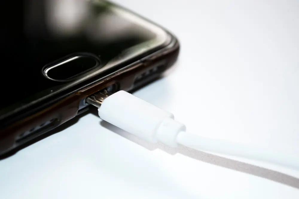 Como Carregar a Bateria do iPhone 17 Pro Max Corretamente